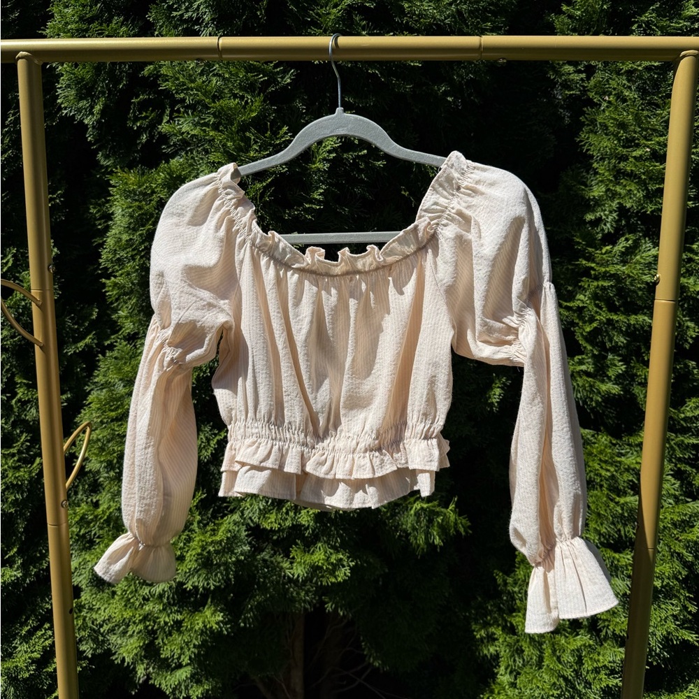 SHEIN Cream Ruffle Blouse - Picture 2 of 3